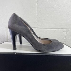 Salvatore Ferragamo Grey Suede Pump Heels Slip On Womens Size 7 US Made In Italy